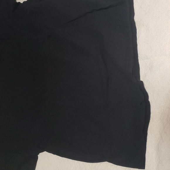 All Black Tee Gildan Like New XL - Picture 7 of 8